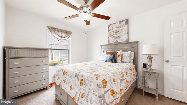 5 REDWOOD CT, Mays Landing, NJ 08330