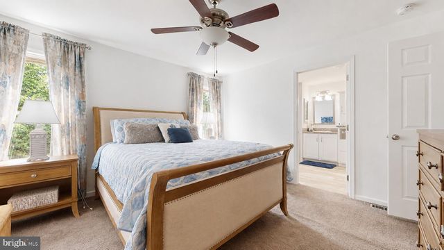 5 REDWOOD CT, Mays Landing, NJ 08330