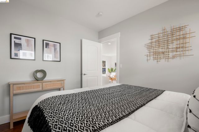 3920 Edgemoor Pl, Oakland, CA 94605