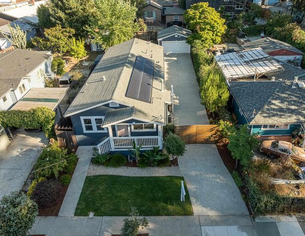 3920 Edgemoor Pl, Oakland, CA 94605