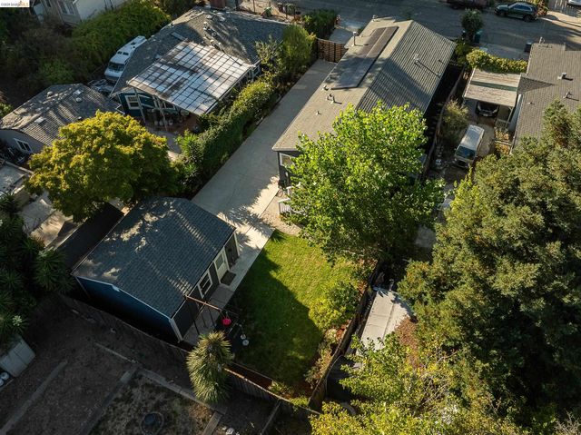 3920 Edgemoor Pl, Oakland, CA 94605