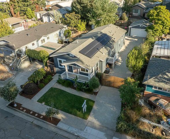 3920 Edgemoor Pl, Oakland, CA 94605
