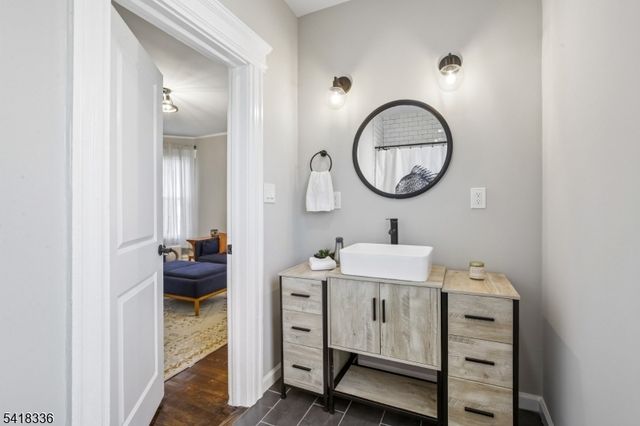 69 Myrtle St, Bloomfield Twp., NJ 07003