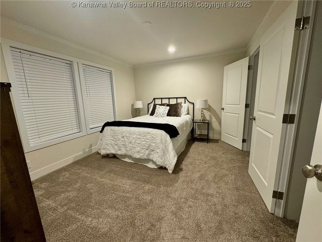 401 Ohio Avenue, Charleston, WV 25302