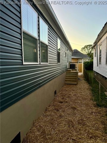 401 Ohio Avenue, Charleston, WV 25302