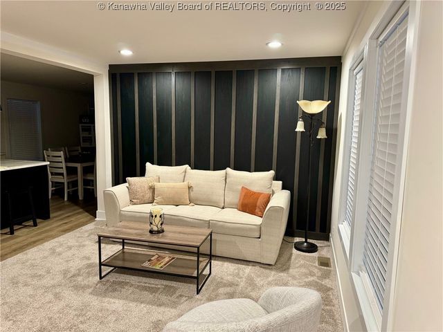 401 Ohio Avenue, Charleston, WV 25302