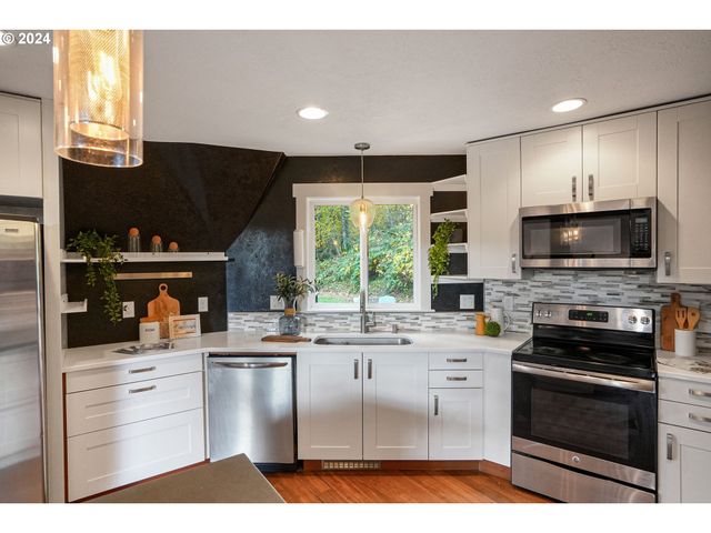 7184 BATTLE CREEK Rd Se, Salem, OR 97317