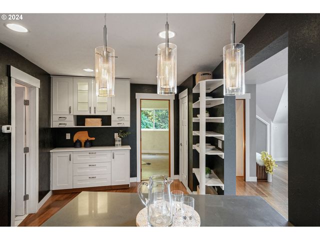 7184 BATTLE CREEK Rd Se, Salem, OR 97317