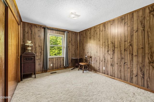 1181 Pine Mountain Road, Sevierville, TN 37862