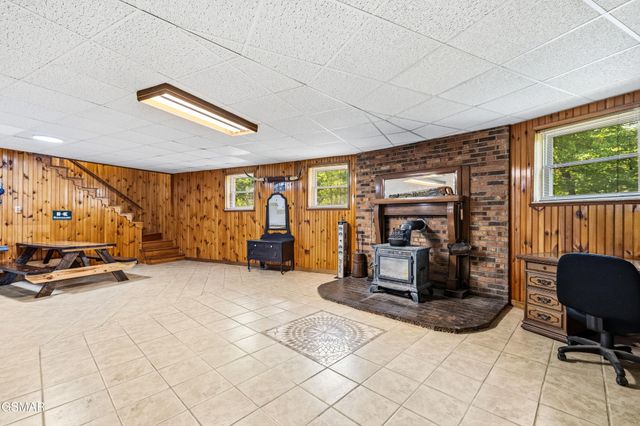1181 Pine Mountain Road, Sevierville, TN 37862