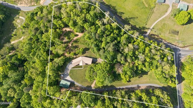 1181 Pine Mountain Road, Sevierville, TN 37862