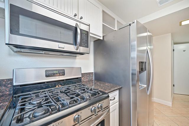 6695 Greenback Ln, Citrus Heights, CA 95621
