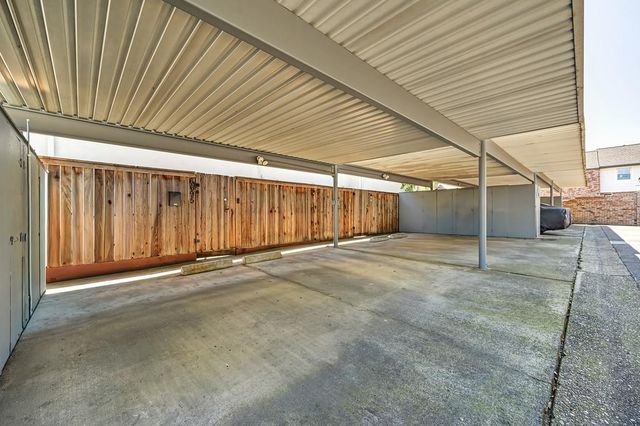 6695 Greenback Ln, Citrus Heights, CA 95621