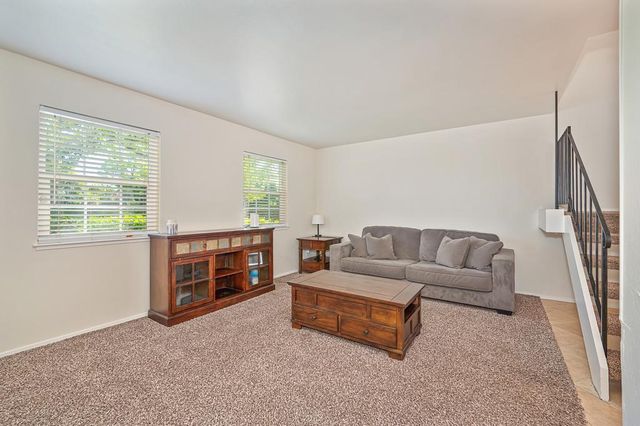 6695 Greenback Ln, Citrus Heights, CA 95621