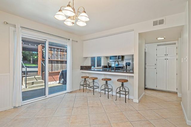 6695 Greenback Ln, Citrus Heights, CA 95621