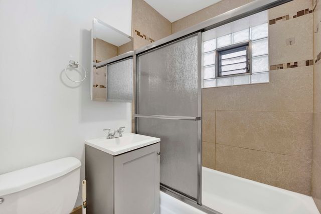 465 W 27th Street 1F, Chicago, IL 60616
