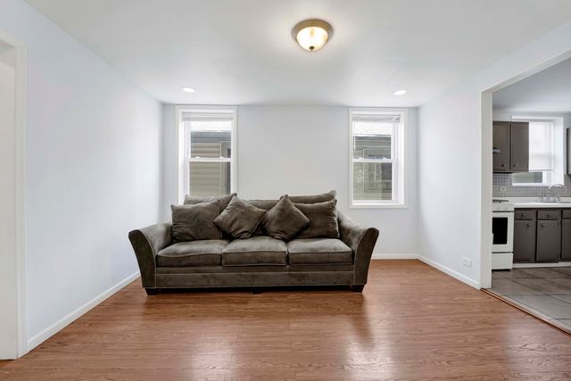 465 W 27th Street 1F, Chicago, IL 60616