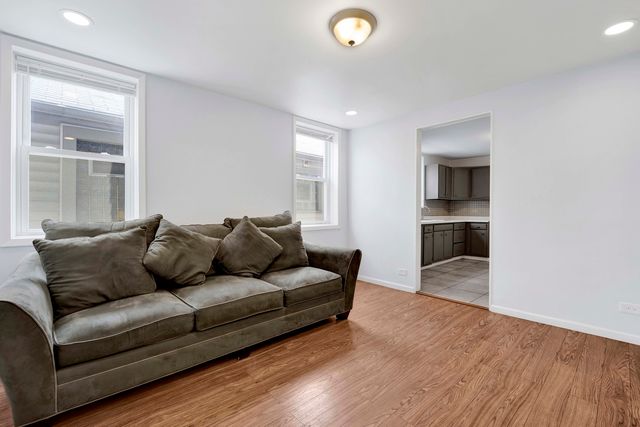 465 W 27th Street 1F, Chicago, IL 60616