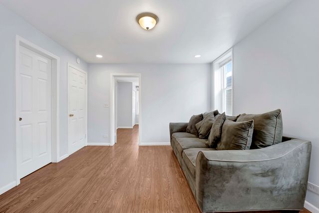 465 W 27th Street 1F, Chicago, IL 60616