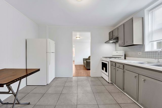 465 W 27th Street 1F, Chicago, IL 60616