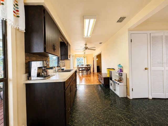 1724 SE 164TH CIRCLE, Ocklawaha, FL 32179