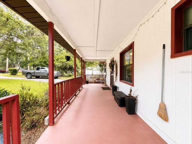 1724 SE 164TH CIRCLE, Ocklawaha, FL 32179