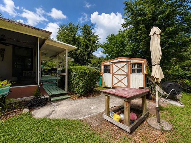 1724 SE 164TH CIRCLE, Ocklawaha, FL 32179