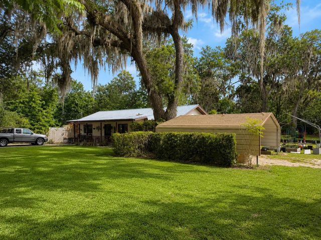 1724 SE 164TH CIRCLE, Ocklawaha, FL 32179