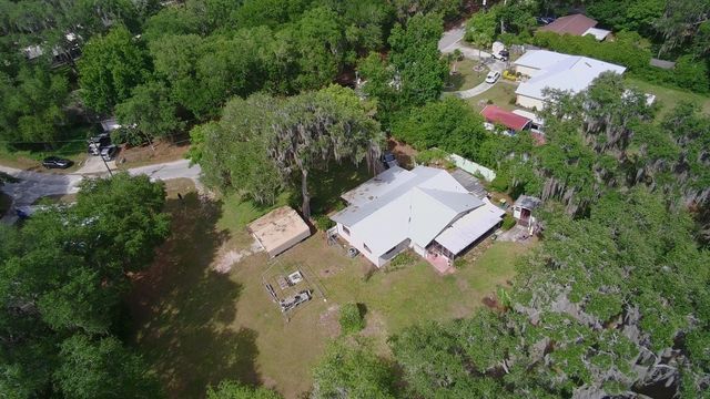 1724 SE 164TH CIRCLE, Ocklawaha, FL 32179