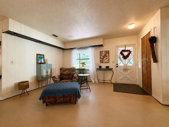 1724 SE 164TH CIRCLE, Ocklawaha, FL 32179