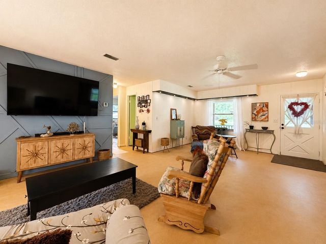 1724 SE 164TH CIRCLE, Ocklawaha, FL 32179