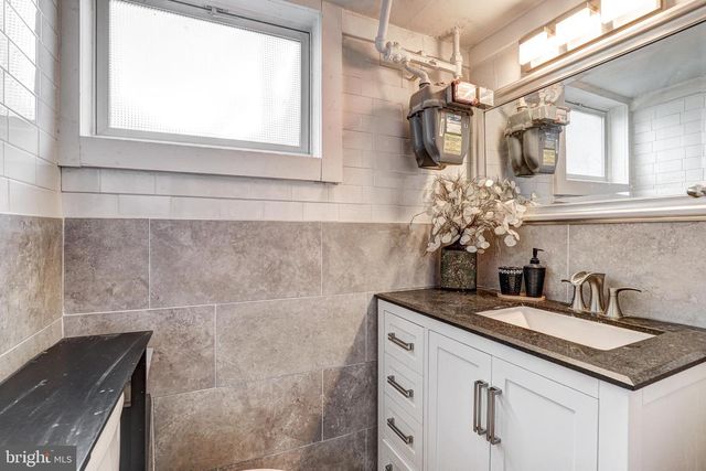 8168 N BOUNDARY RD, Baltimore, MD 21222