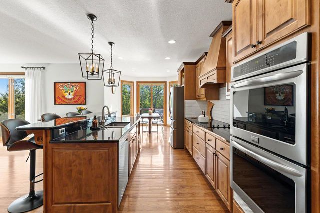 3910 Linden Place, Medina, MN 55340