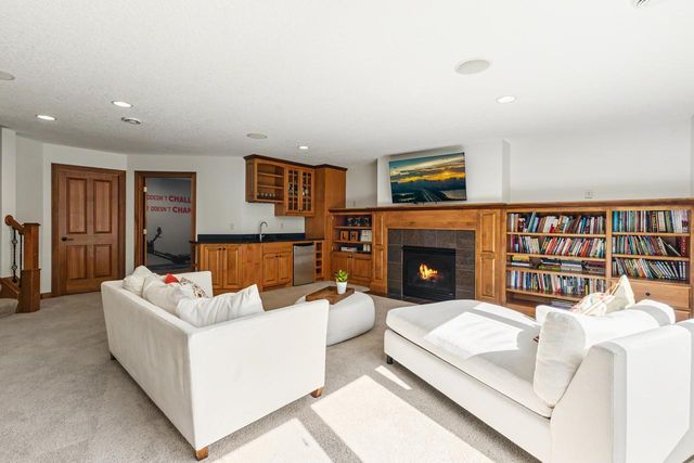 3910 Linden Place, Medina, MN 55340