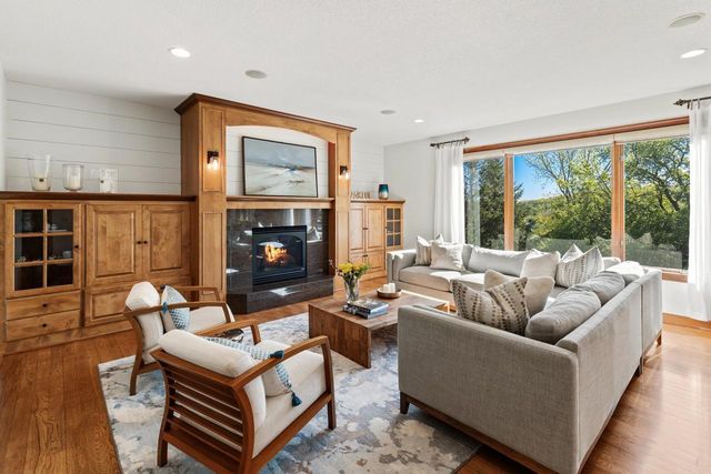 3910 Linden Place, Medina, MN 55340