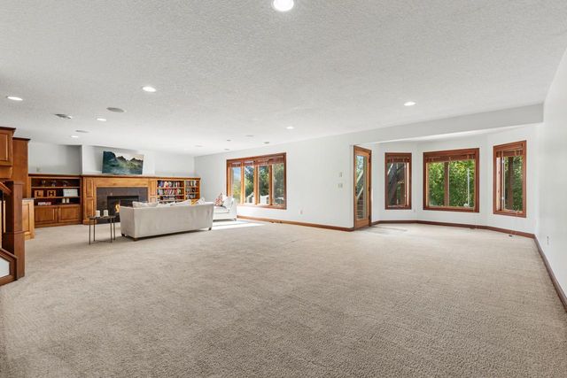 3910 Linden Place, Medina, MN 55340