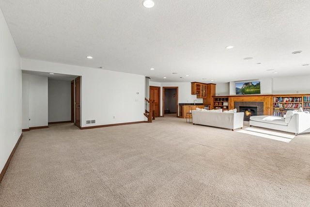 3910 Linden Place, Medina, MN 55340