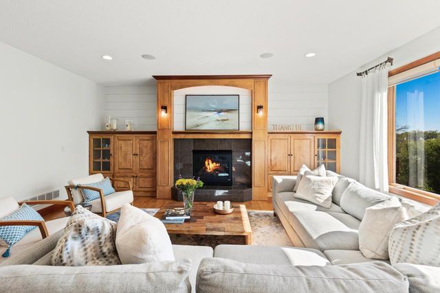 3910 Linden Place, Medina, MN 55340