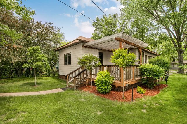 213 34th Avenue N, Saint Cloud, MN 56303