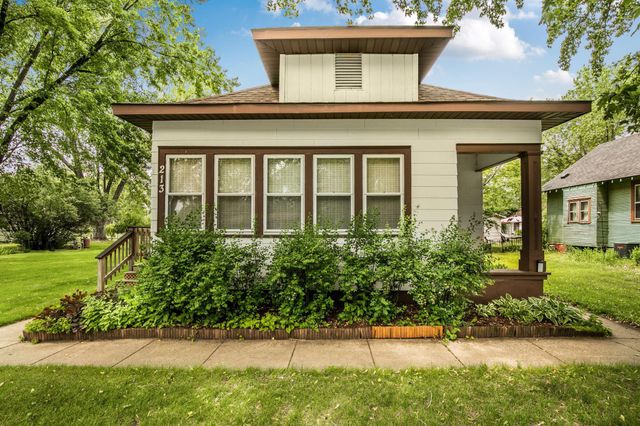 213 34th Avenue N, Saint Cloud, MN 56303