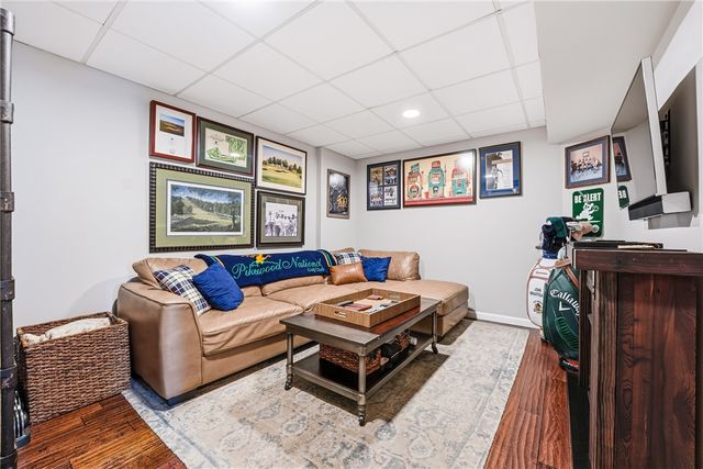 2791 Drake Ct, Hampton, PA 15044