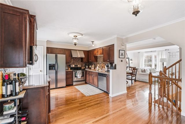 2791 Drake Ct, Hampton, PA 15044