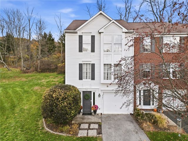 2791 Drake Ct, Hampton, PA 15044