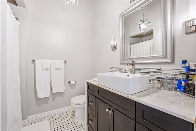 2791 Drake Ct, Hampton, PA 15044