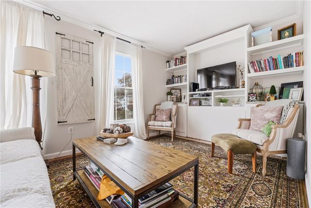 2791 Drake Ct, Hampton, PA 15044