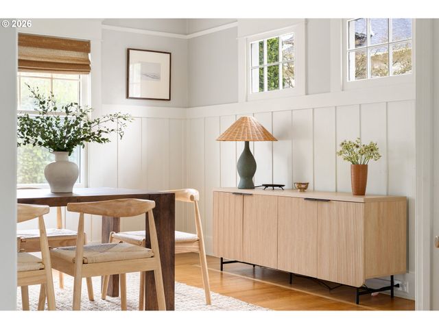 2126 Ne 17TH Ave, Portland, OR 97212