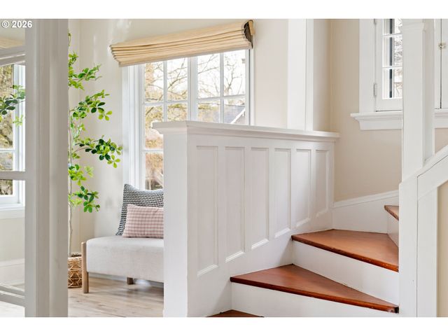 2126 Ne 17TH Ave, Portland, OR 97212