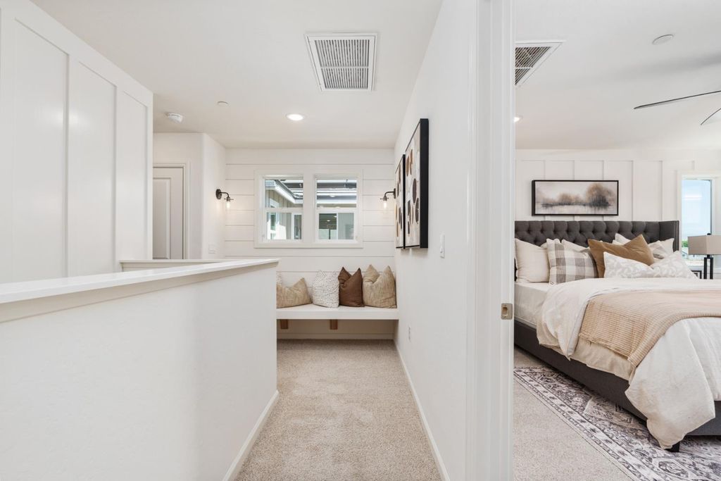 Image 17 of property listing at 2105 N Wagon Lane, Clovis, CA 93619