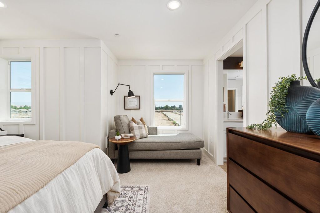 Image 23 of property listing at 2105 N Wagon Lane, Clovis, CA 93619