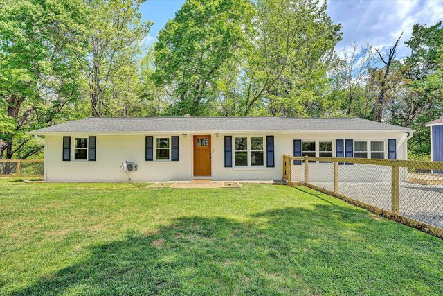 402 Harmony RD, Boones Mill, VA 24065